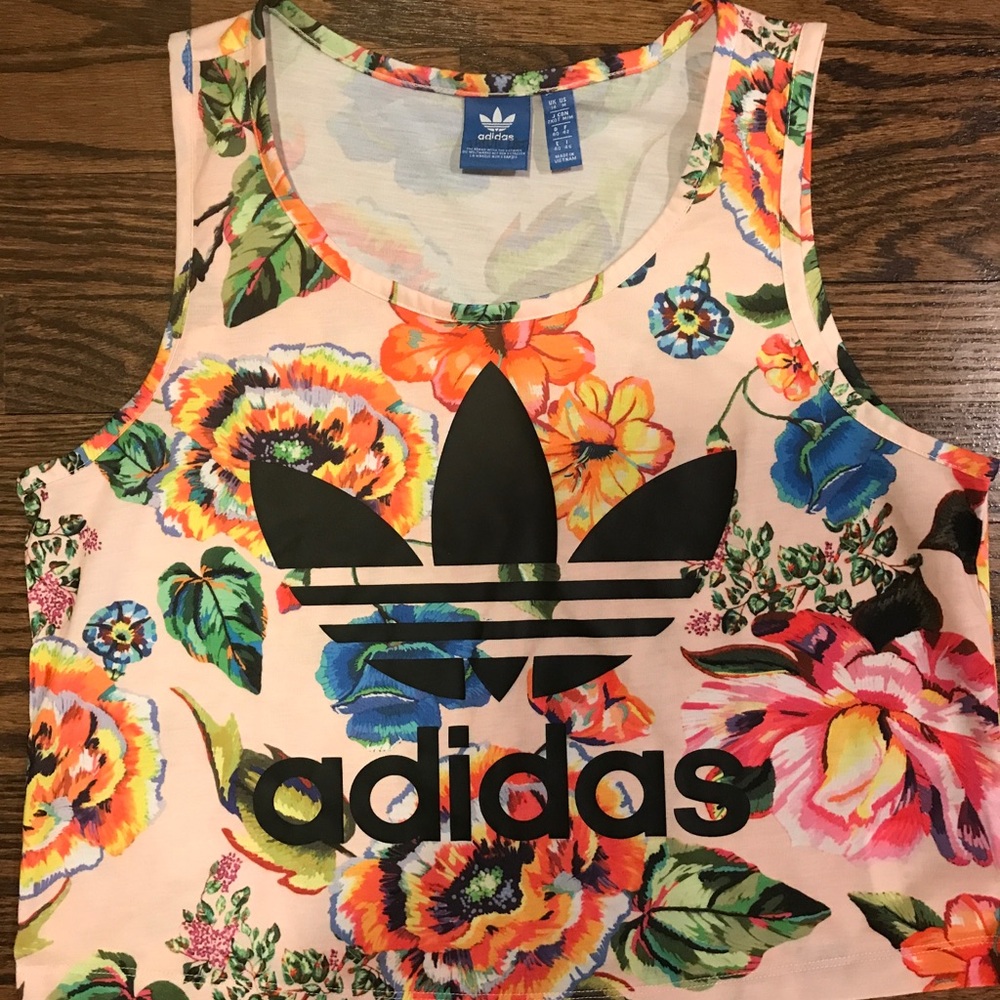 Womens’ Adidas Size Medium Cropped Tank